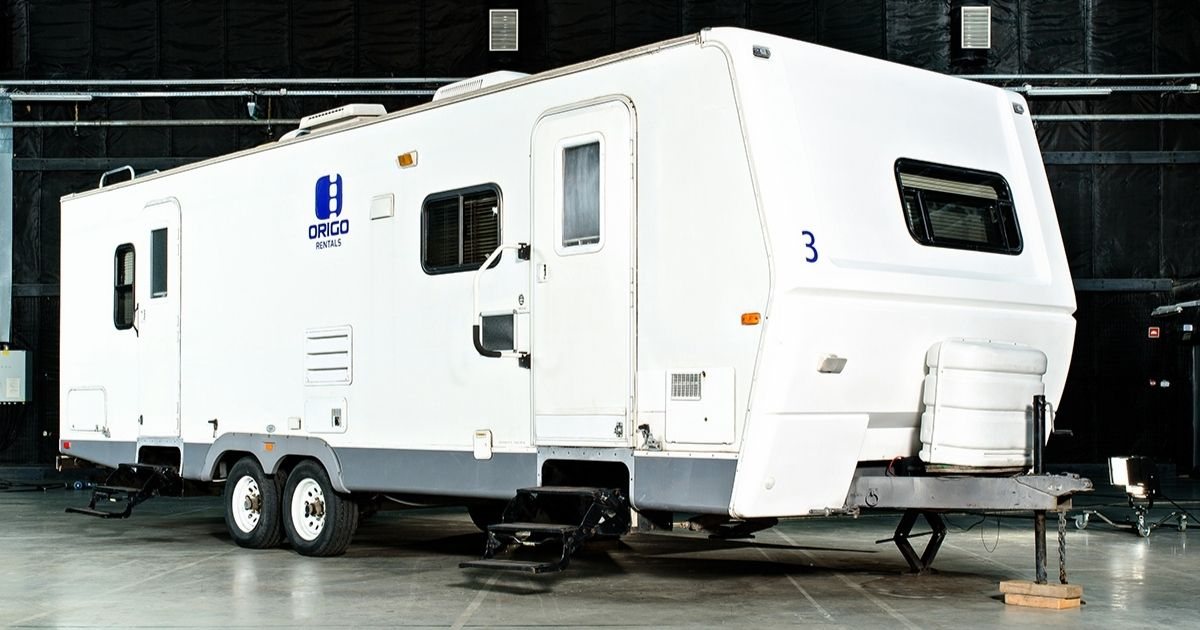 Trailers and vehicles